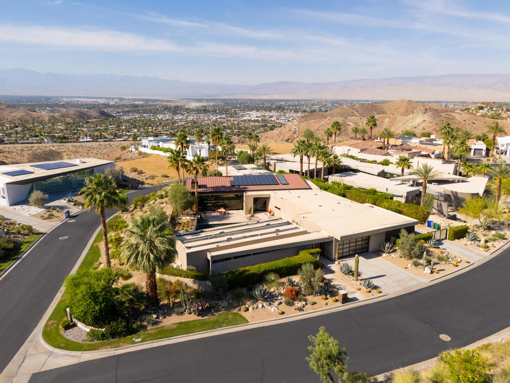 7 Rockcrest