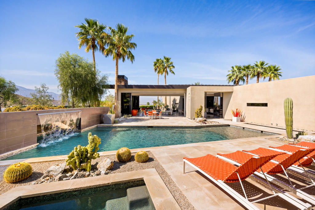 7 Rockcrest
