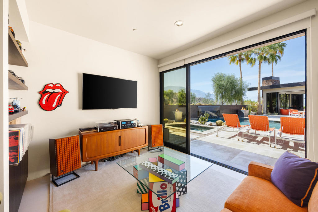 7 Rockcrest