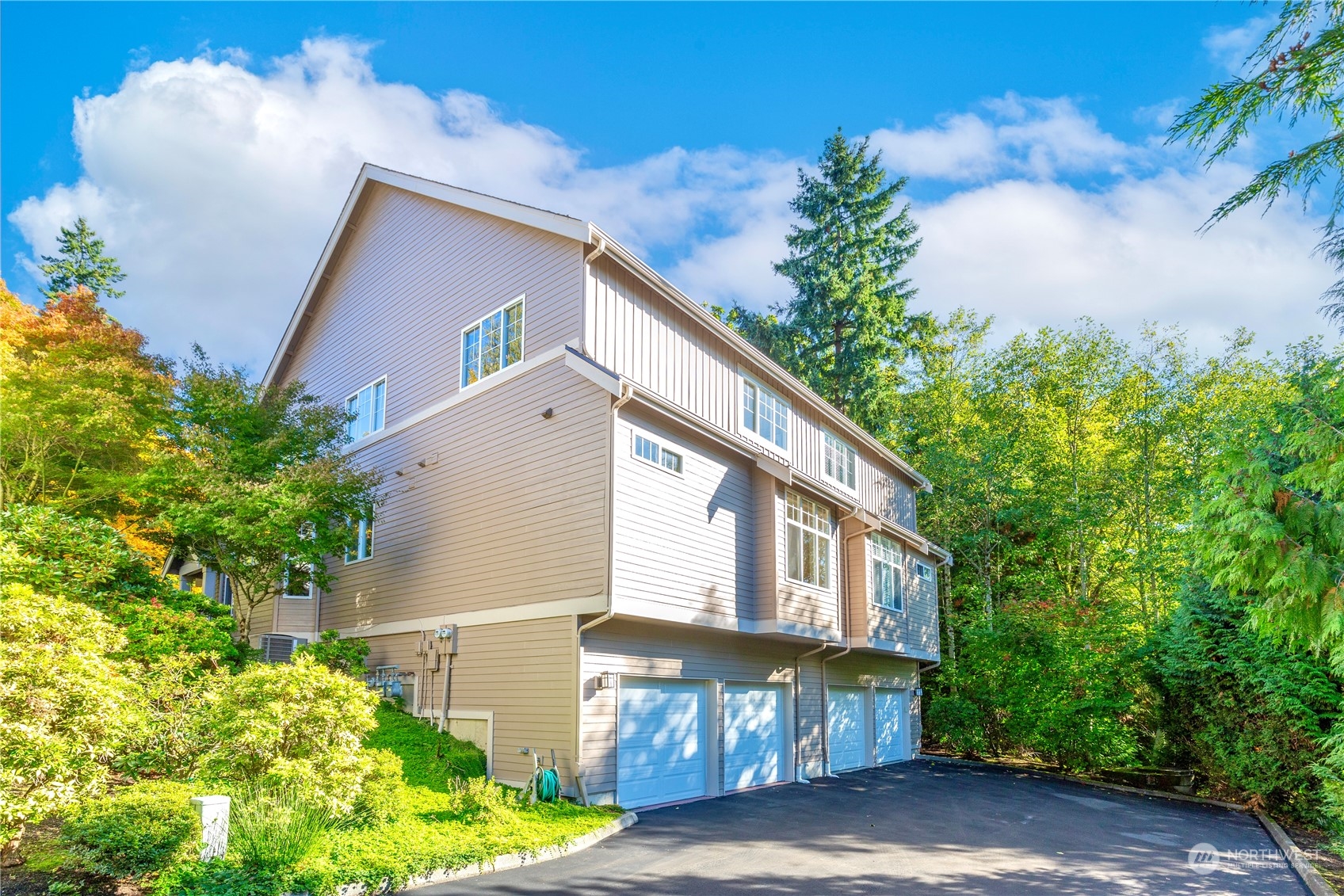 6599 161st Avenue SE Unit: B