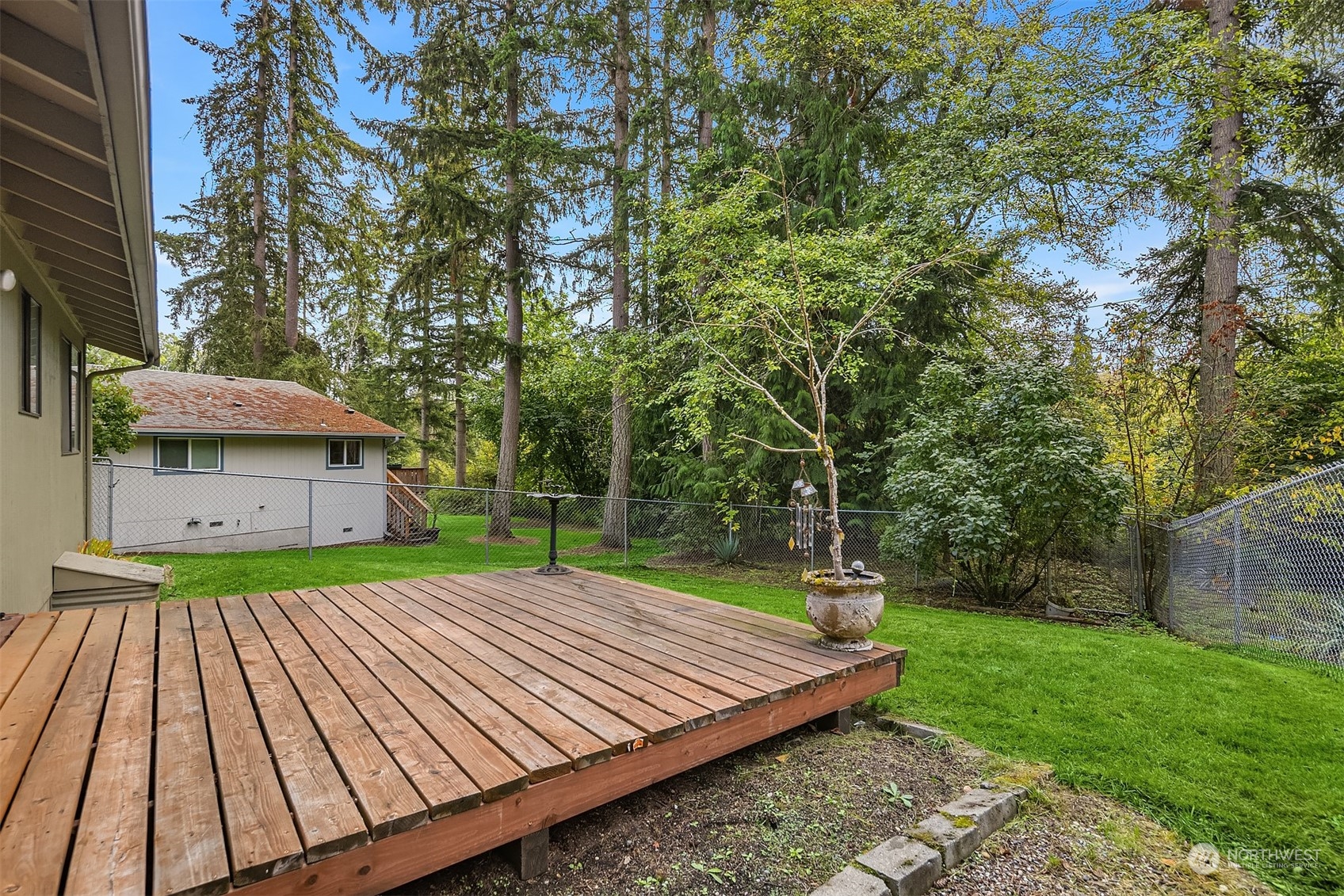 117 to 119 110th Avenue Ct E