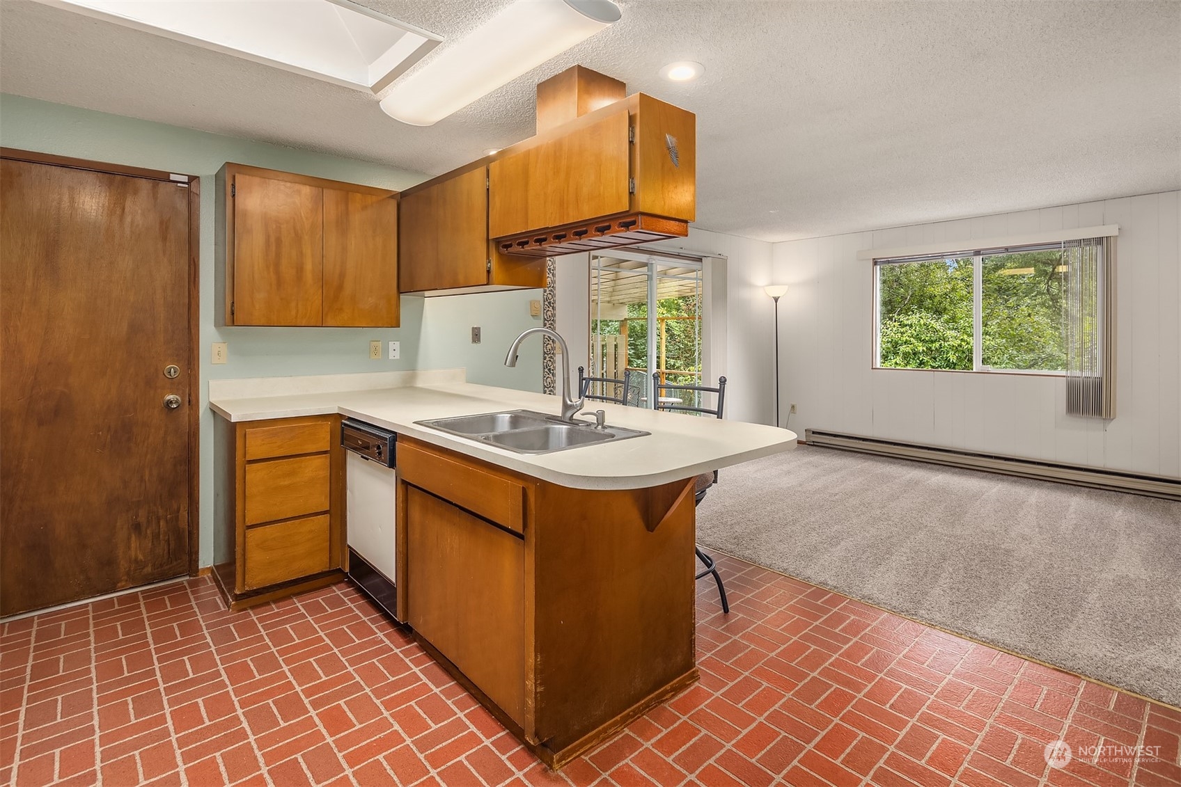117 to 119 110th Avenue Ct E