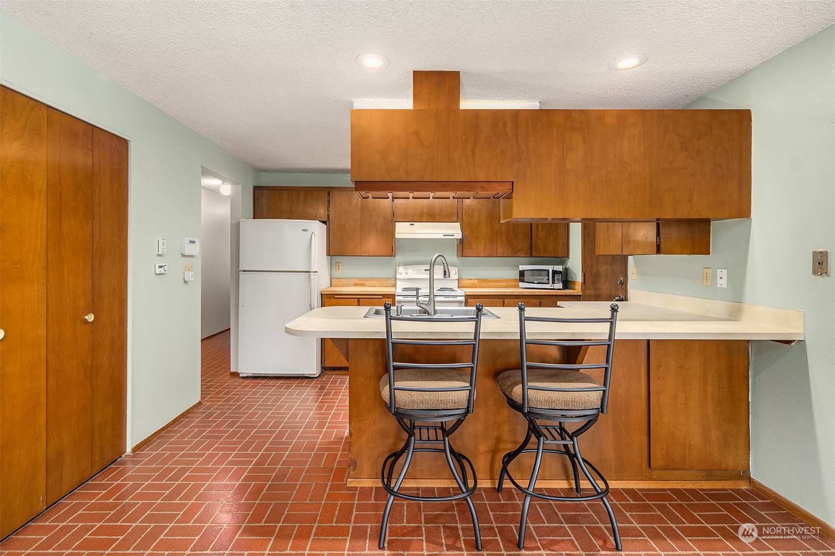117 to 119 110th Avenue Ct E