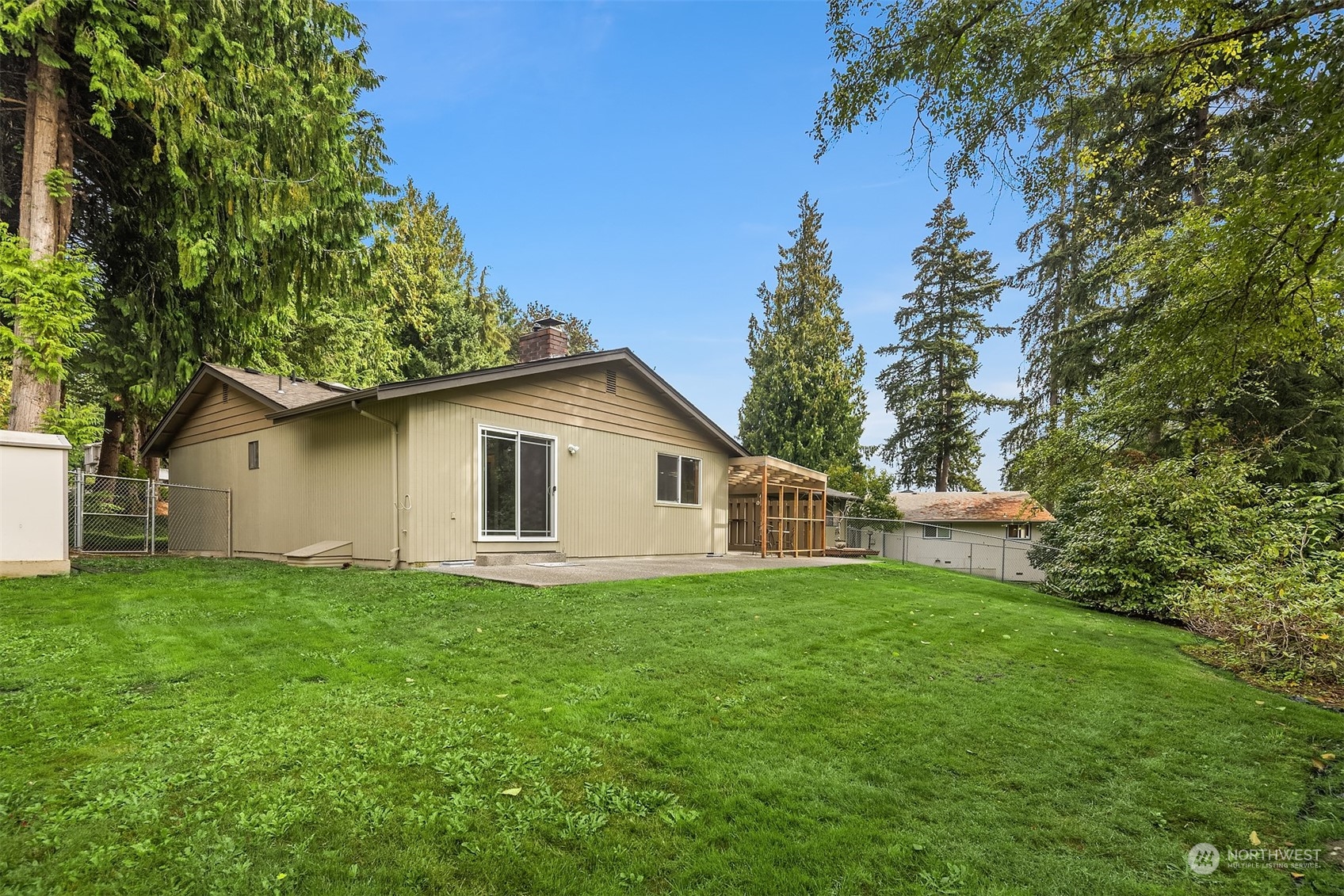 117 to 119 110th Avenue Ct E