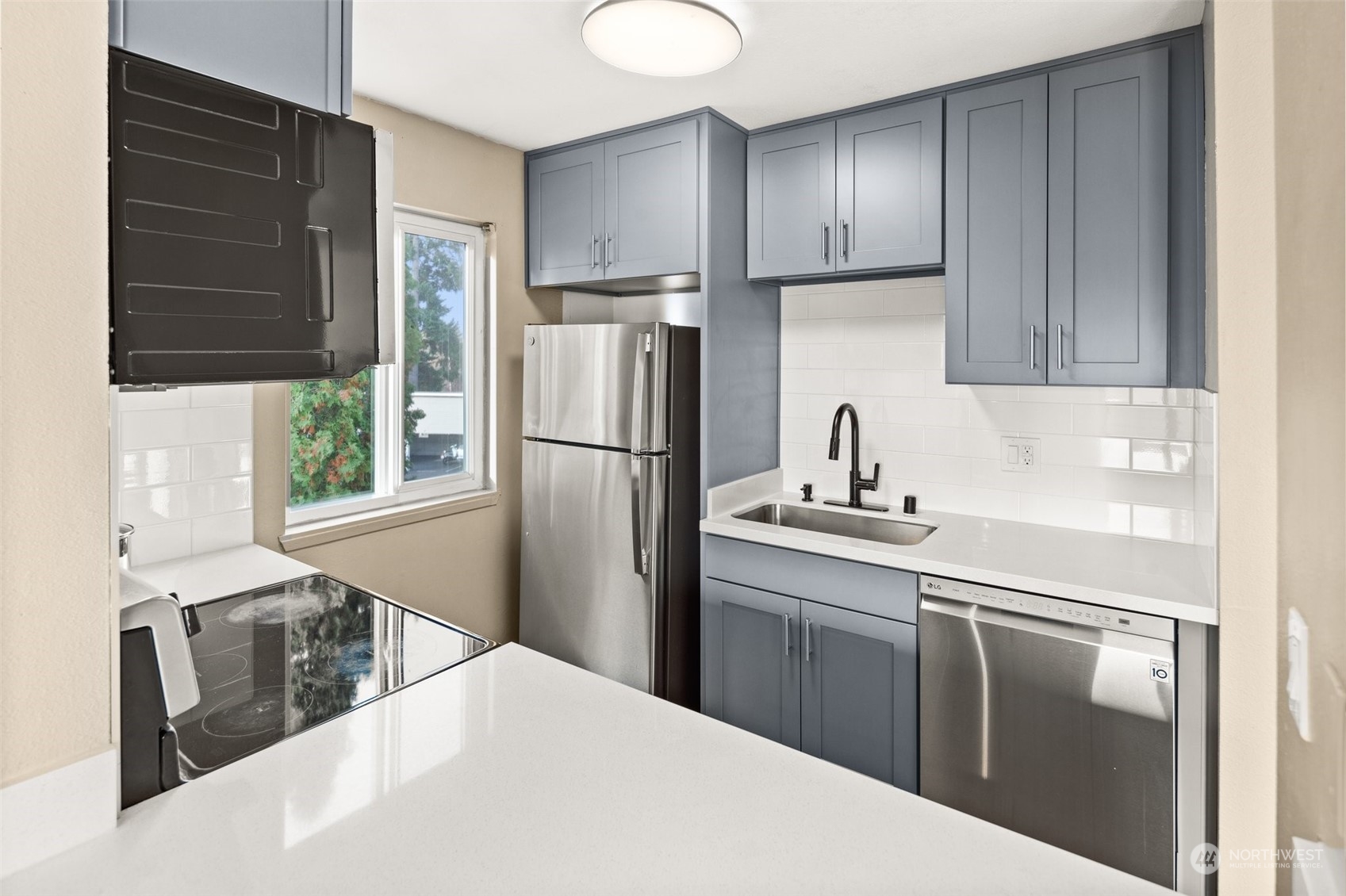 12423 NE 131st Court Unit: E301