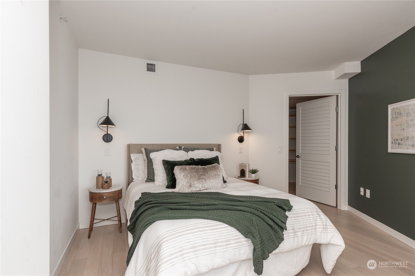 590 1st Avenue S Unit: 607