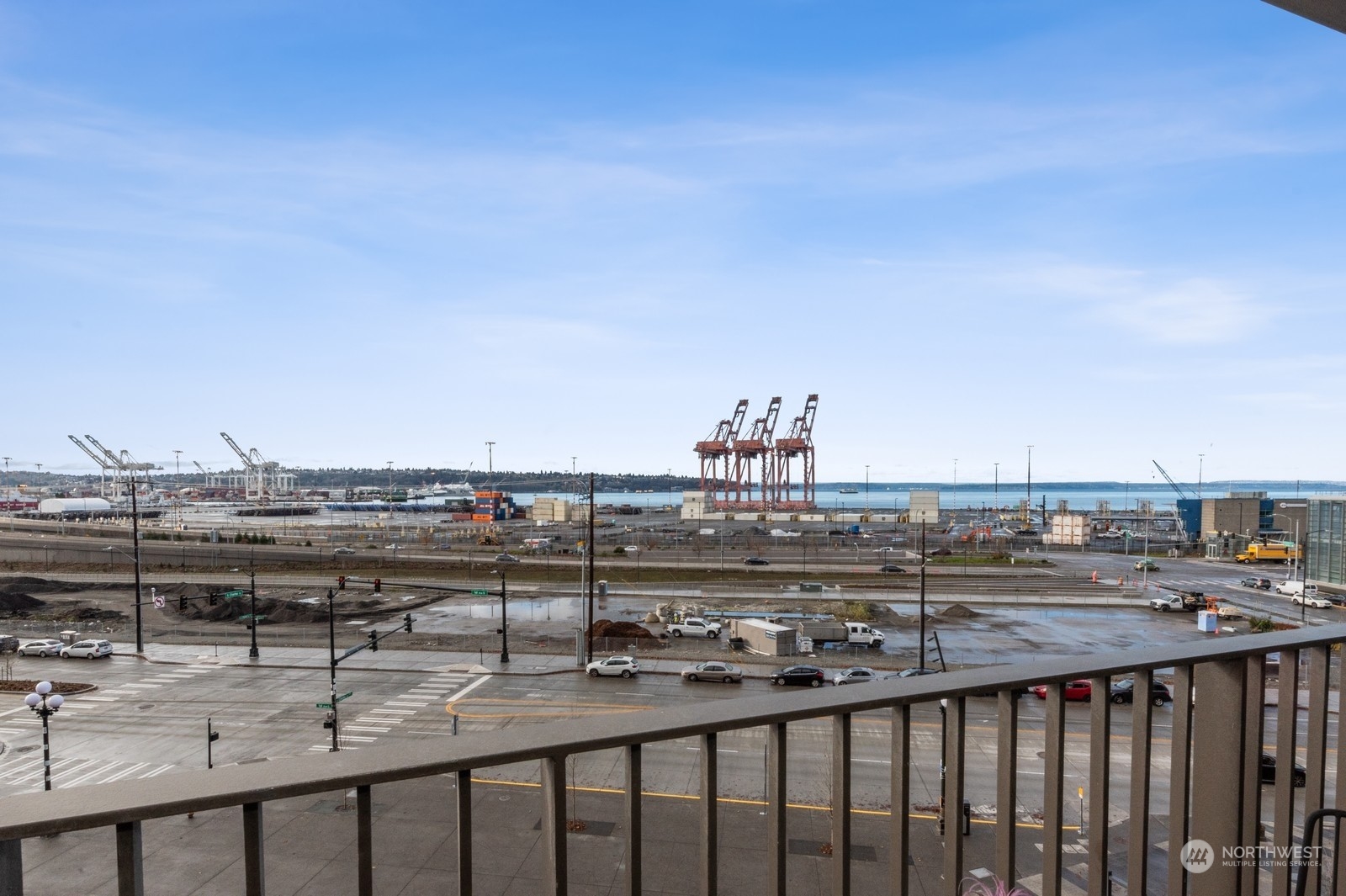 590 1st Avenue S Unit: 607