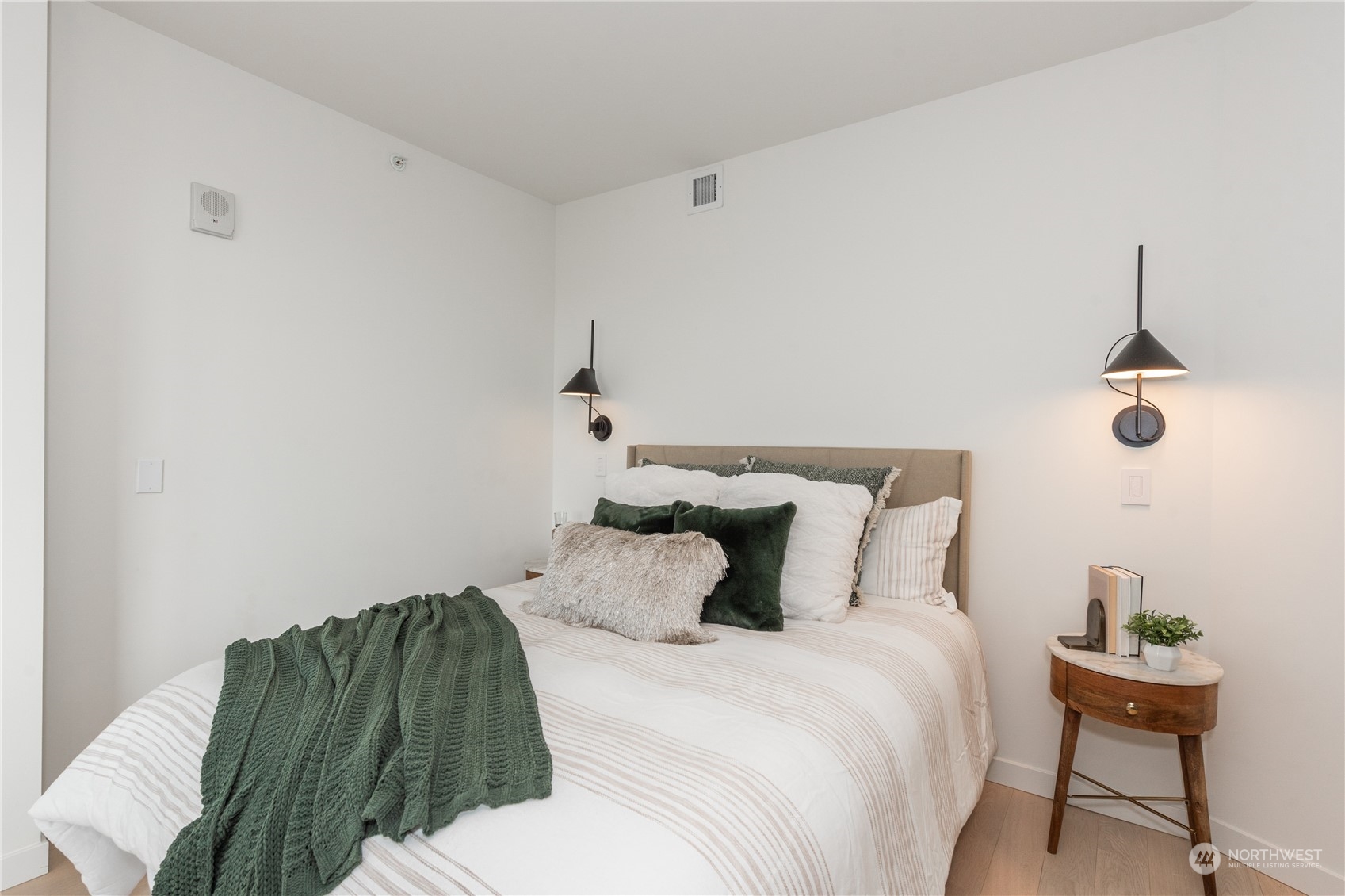 590 1st Avenue S Unit: 607
