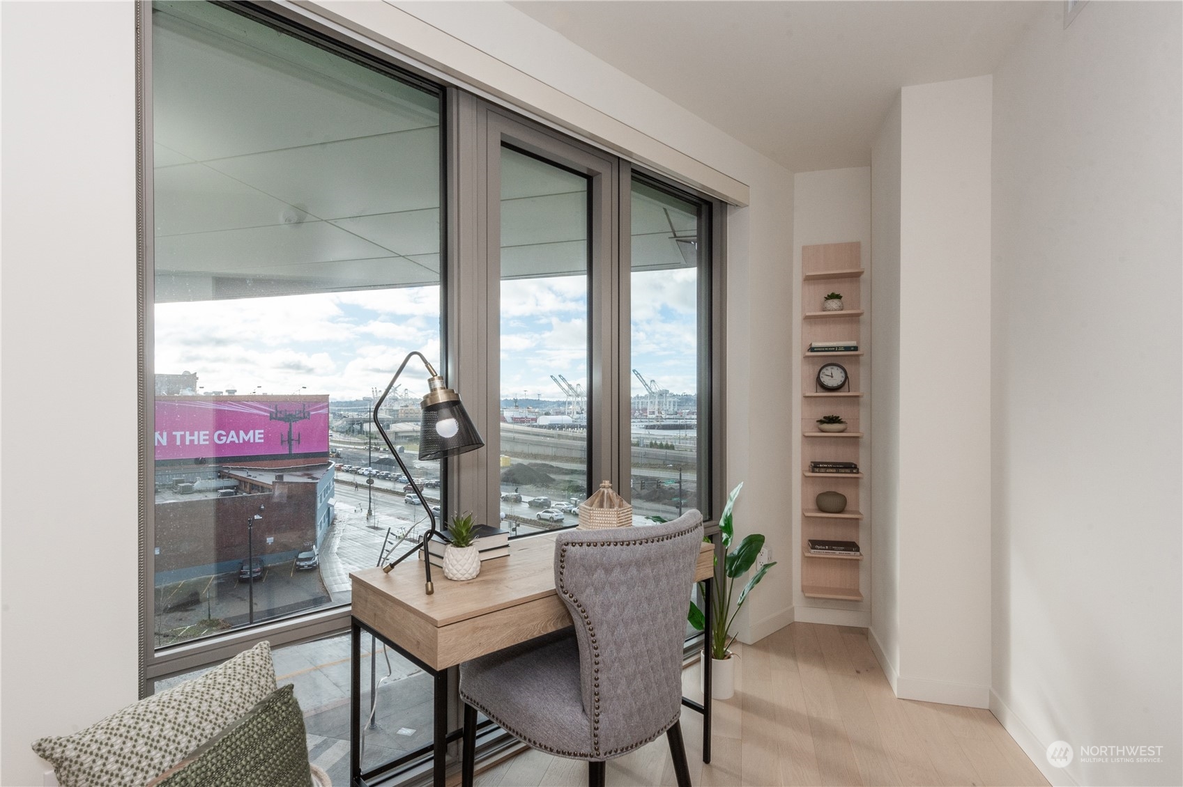 590 1st Avenue S Unit: 607