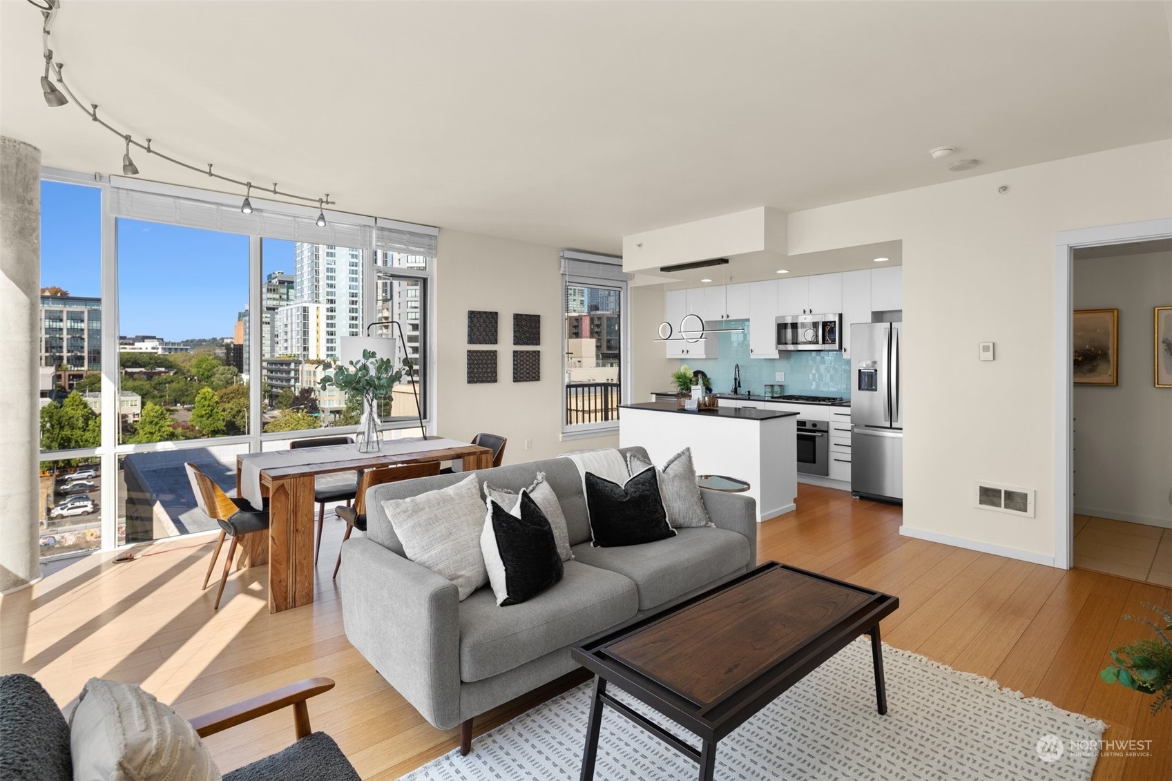 76 Cedar Street Unit: PH 5