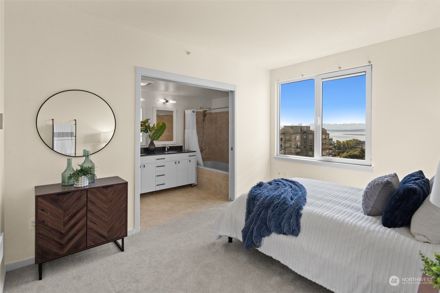 76 Cedar Street Unit: PH 5