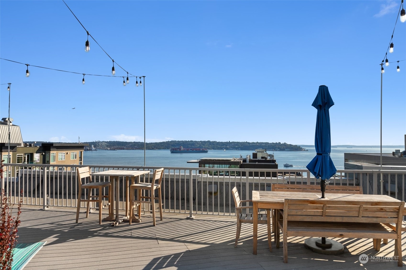 76 Cedar Street Unit: PH 5