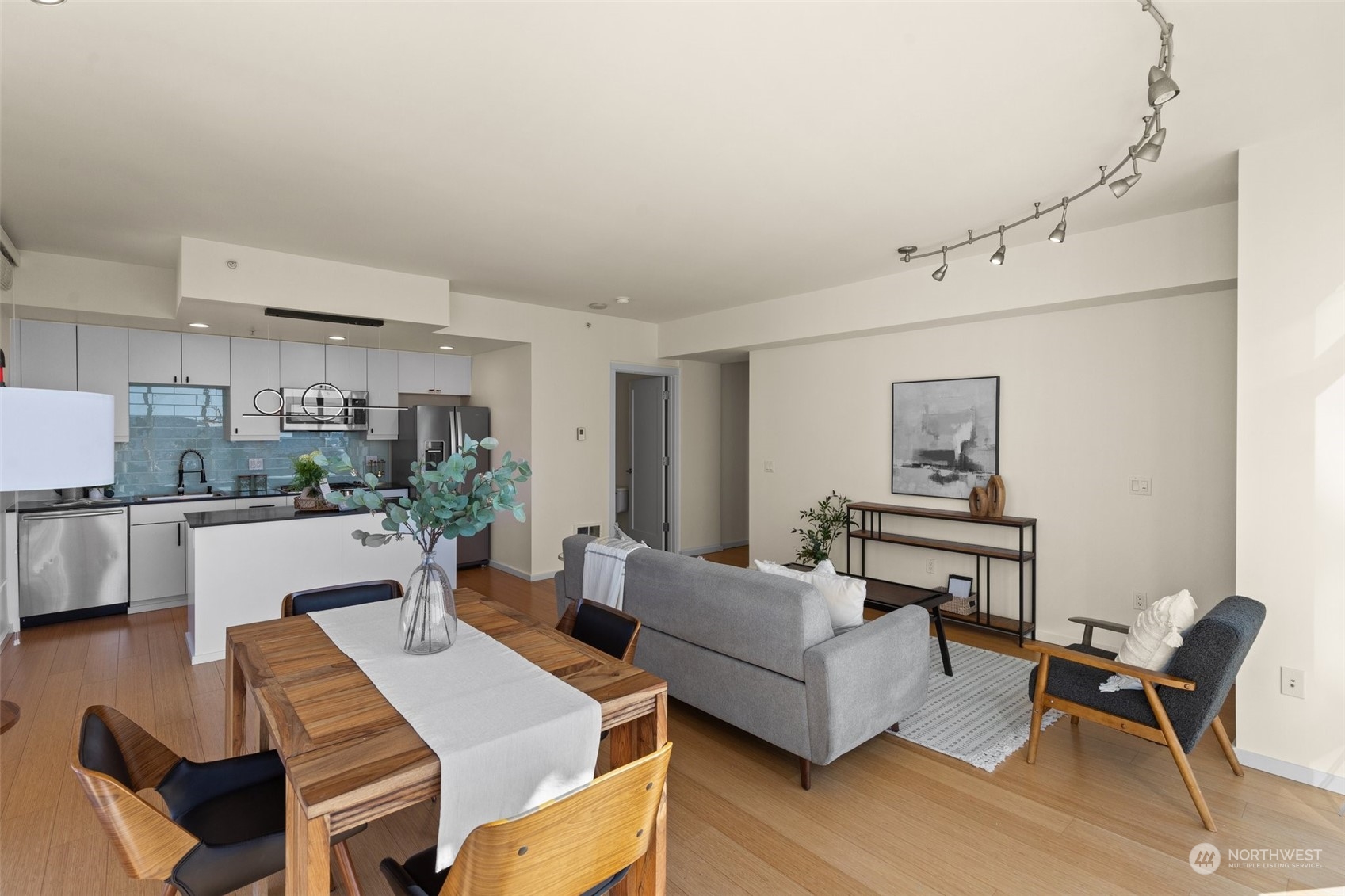 76 Cedar Street Unit: PH 5