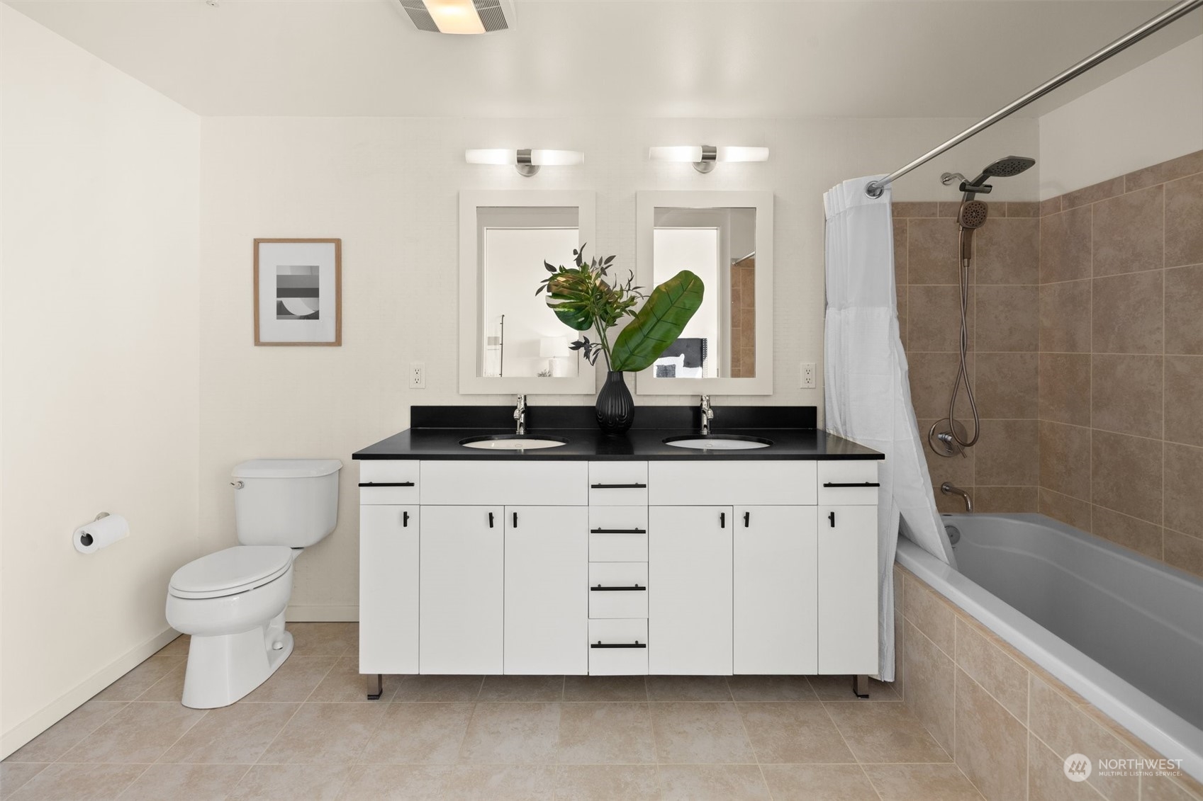 76 Cedar Street Unit: PH 5