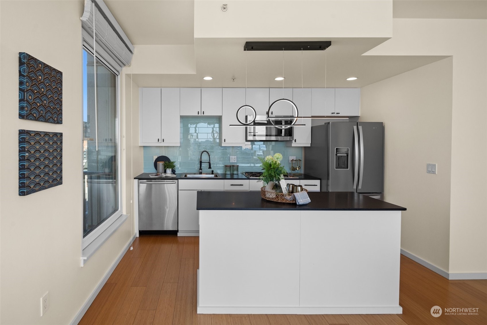 76 Cedar Street Unit: PH 5