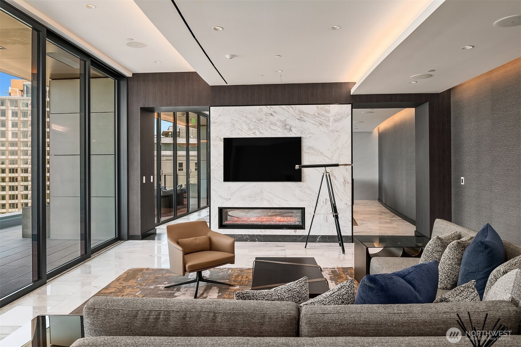838 Avenue Square NE Unit: 2405
