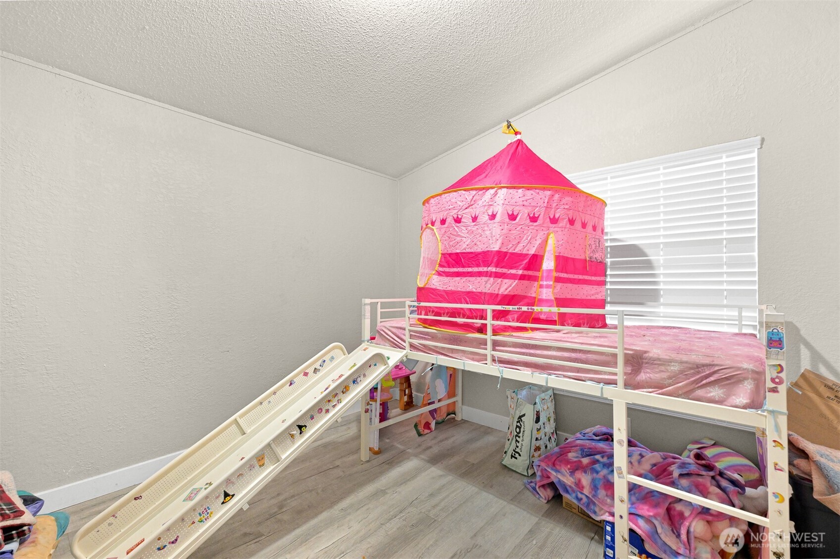 8361 Sea Breeze Court