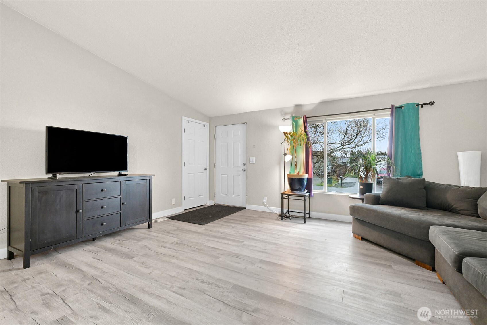 8361 Sea Breeze Court