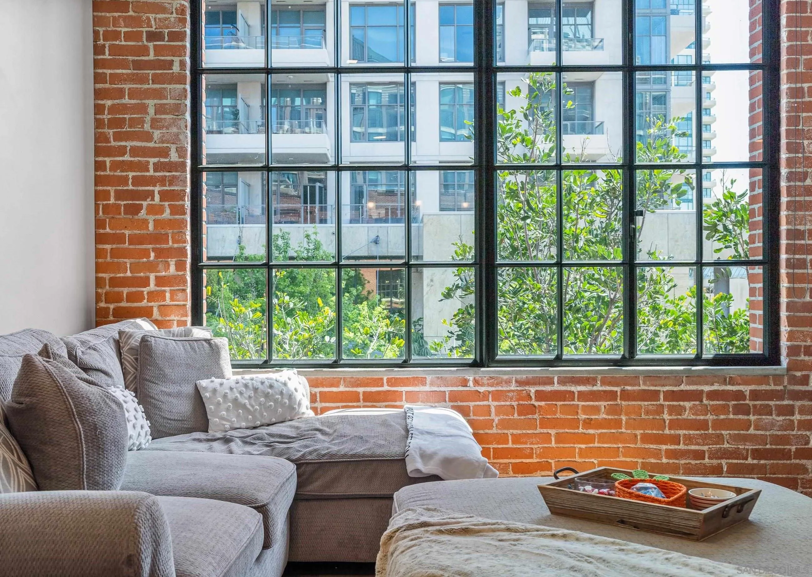 500 W Harbor Dr Unit 1606