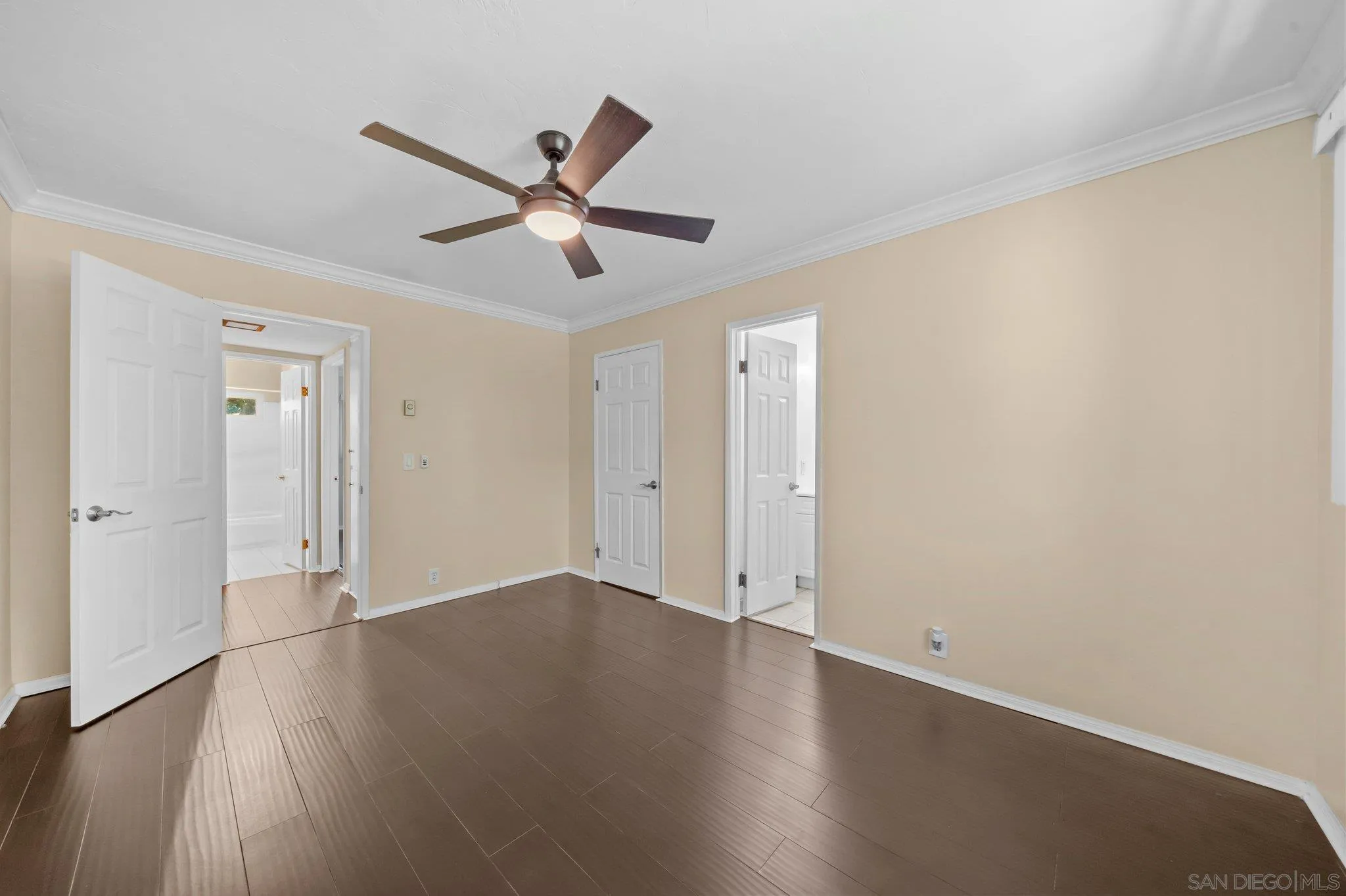 4540 Maple Ave Unit 239