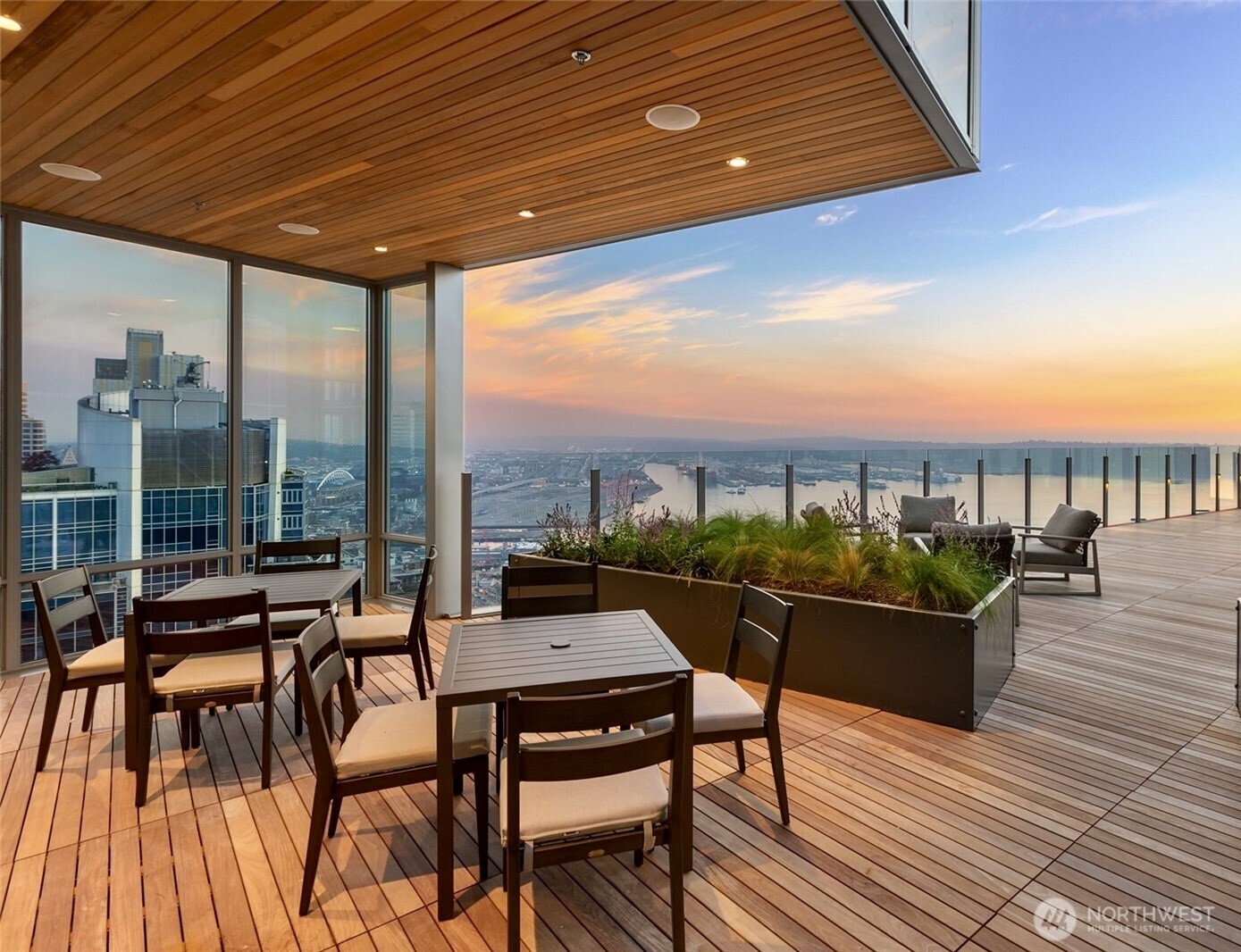 121 Stewart Street Unit: 1003