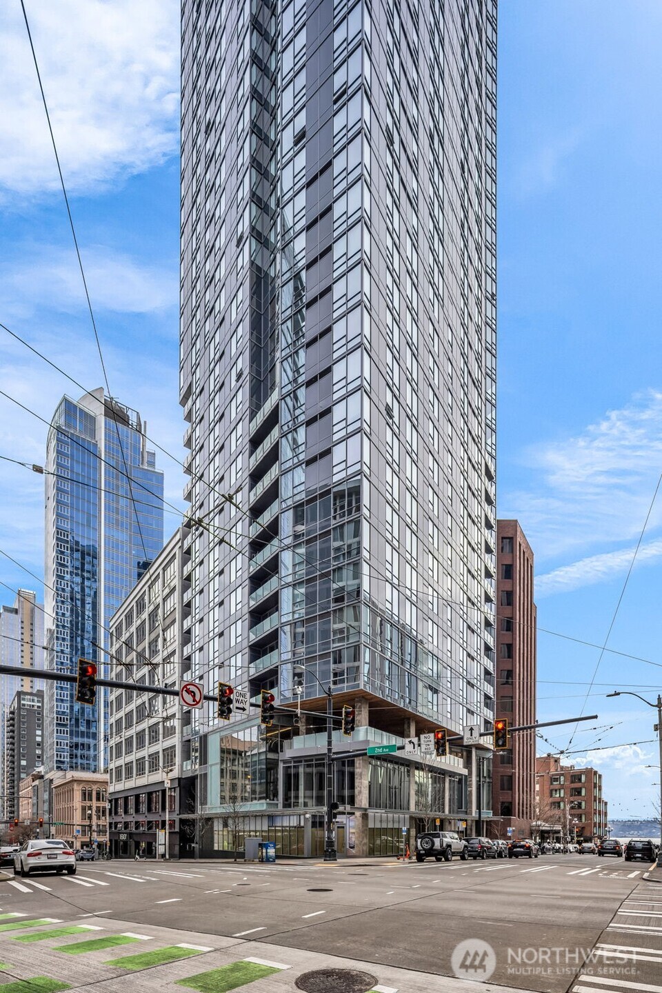 121 Stewart Street Unit: 1003