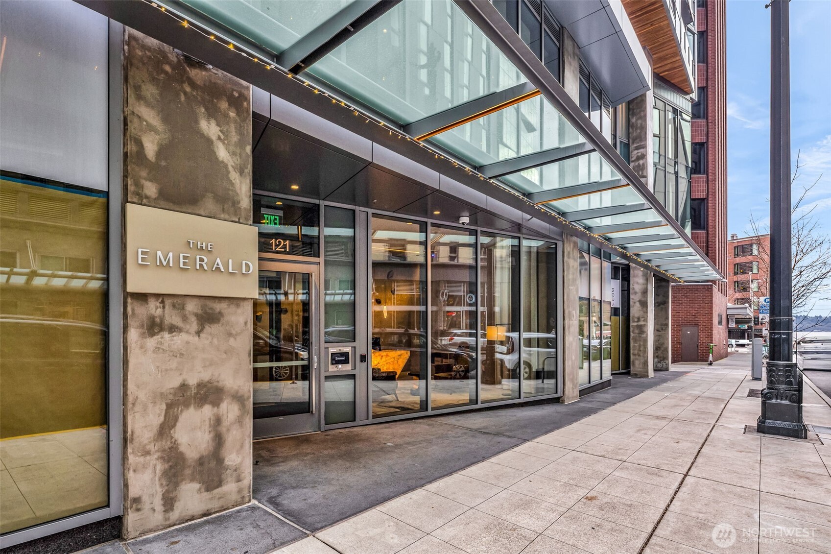 121 Stewart Street Unit: 1003