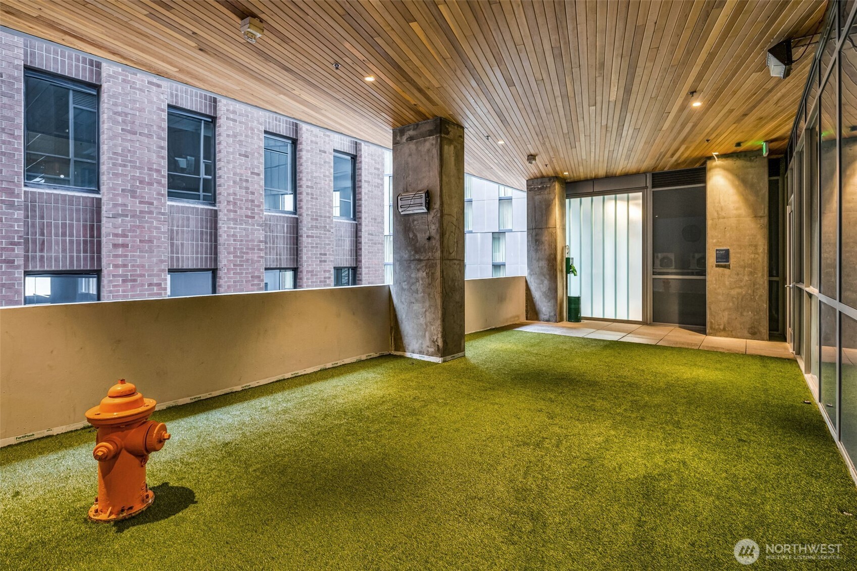121 Stewart Street Unit: 1003