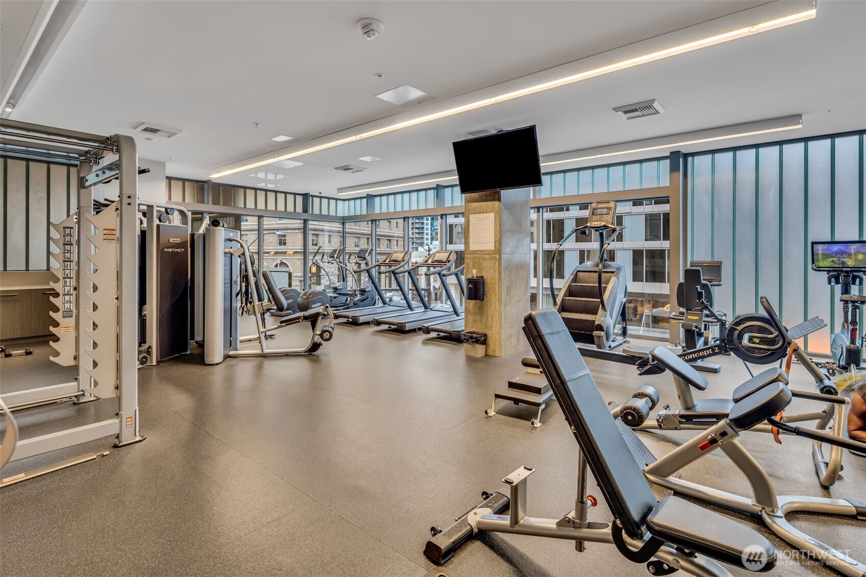 121 Stewart Street Unit: 1003