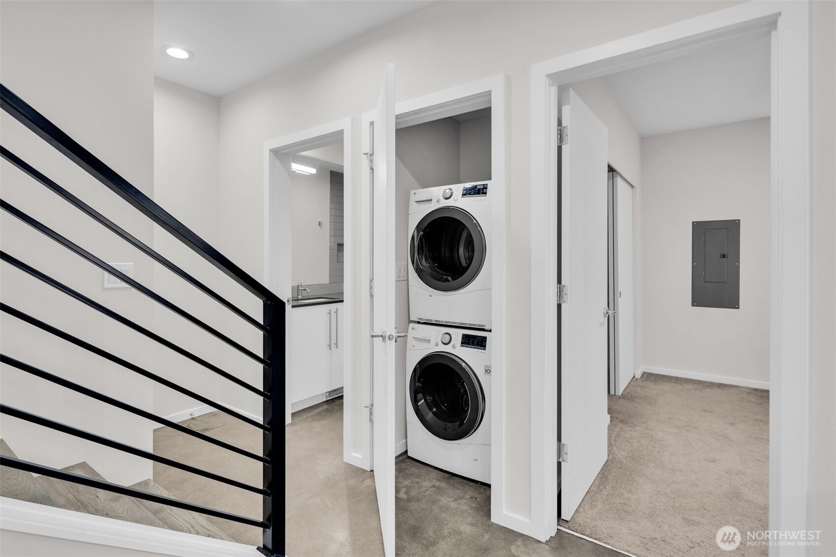 9732 Woodlawn Avenue N Unit: A
