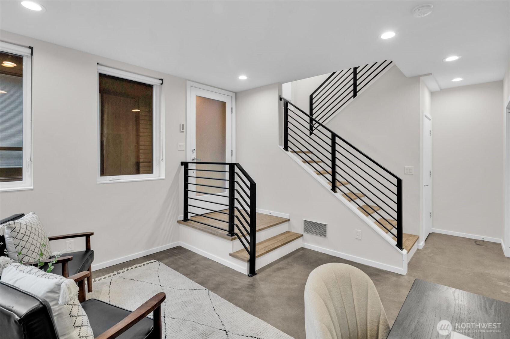 9732 Woodlawn Avenue N Unit: A