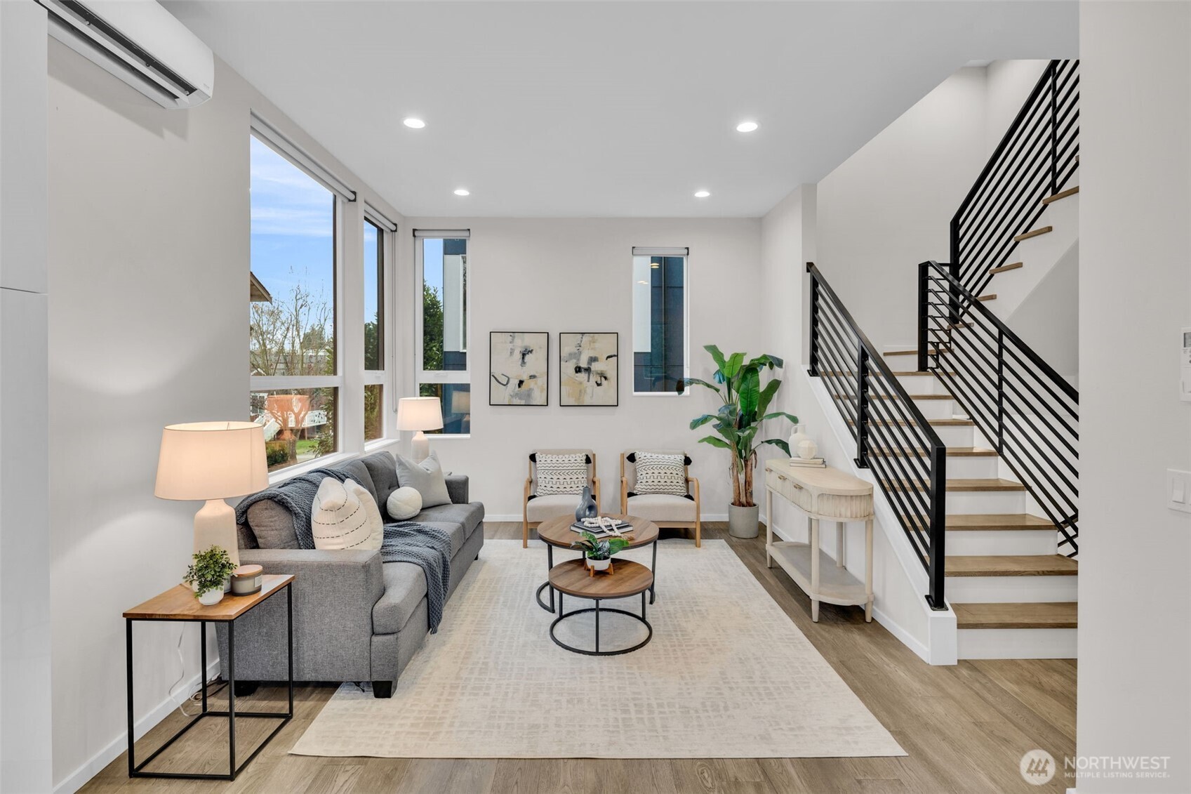 9732 Woodlawn Avenue N Unit: A