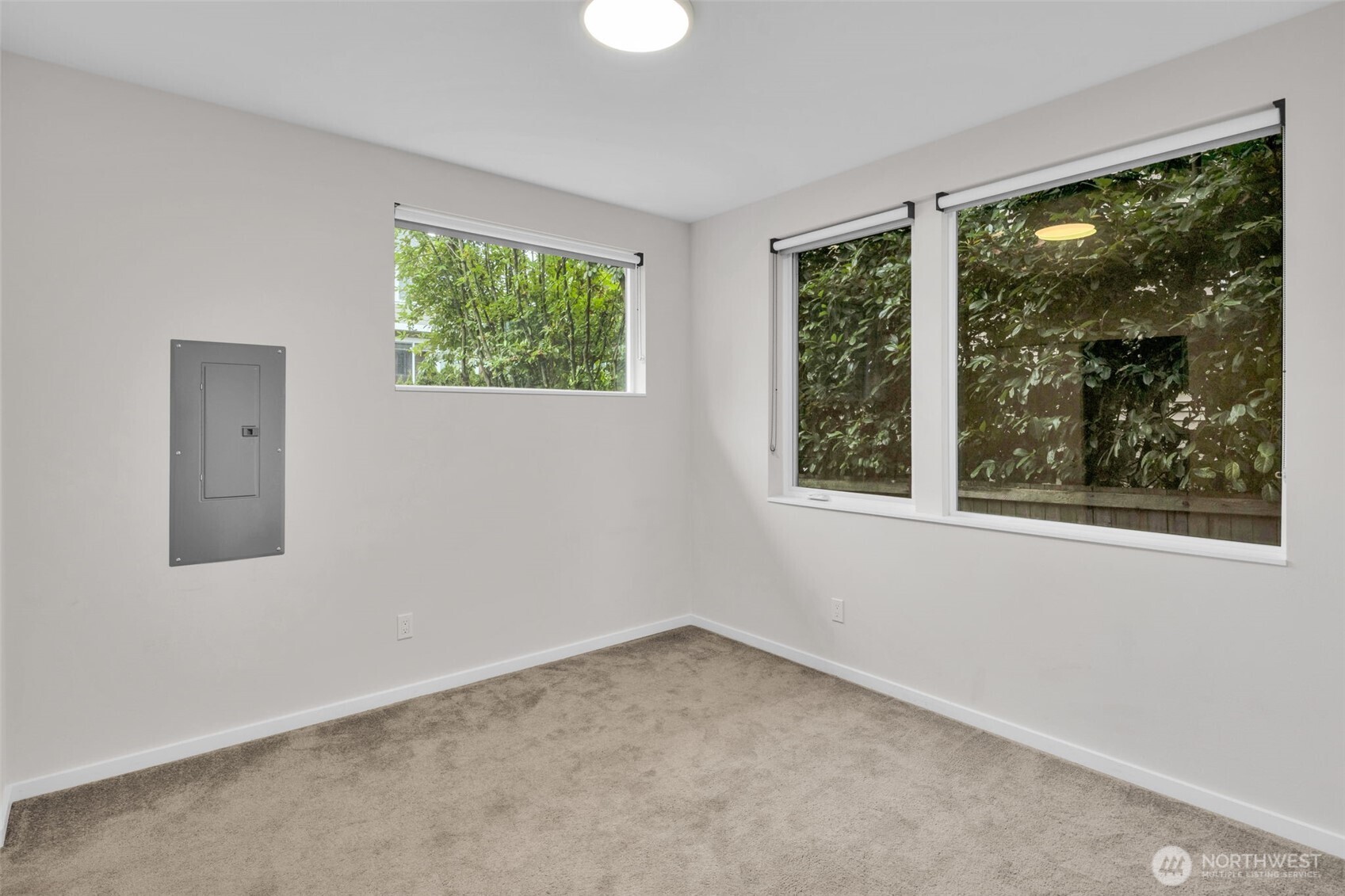 9732 Woodlawn Avenue N Unit: A