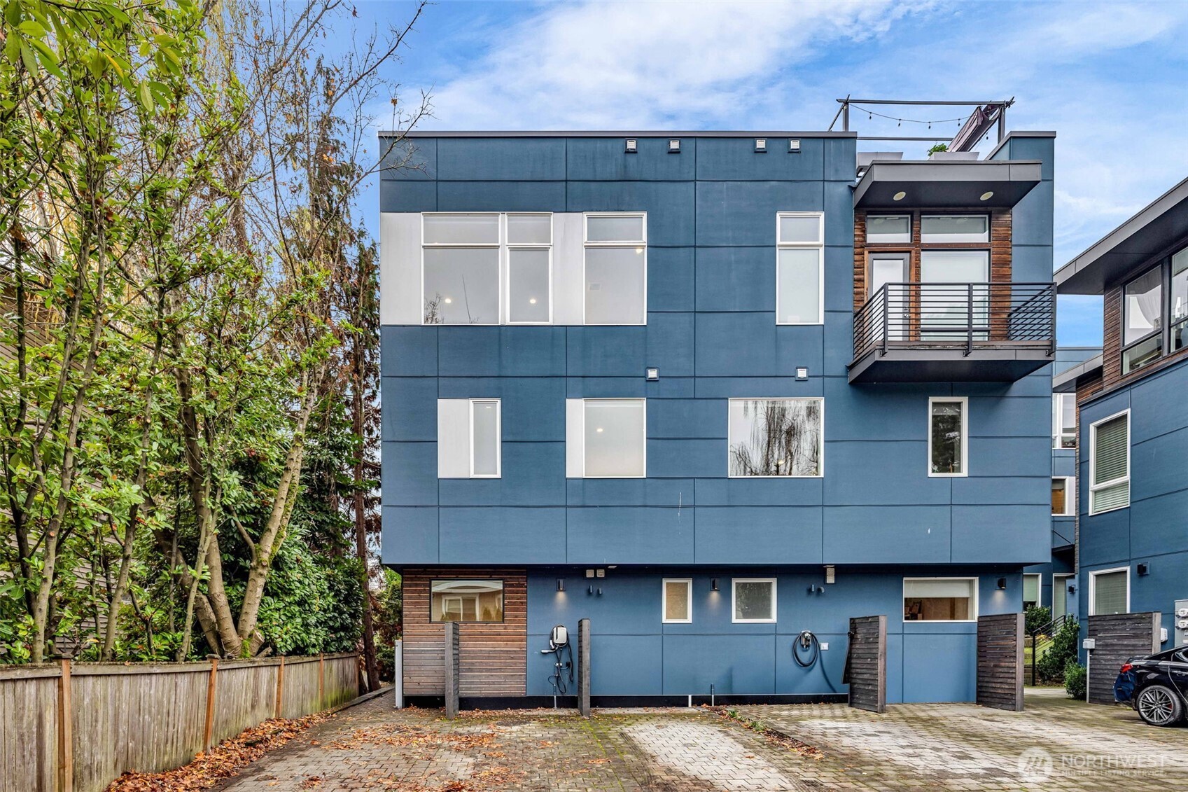 9732 Woodlawn Avenue N Unit: A
