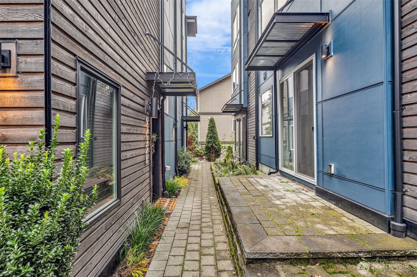 9732 Woodlawn Avenue N Unit: A