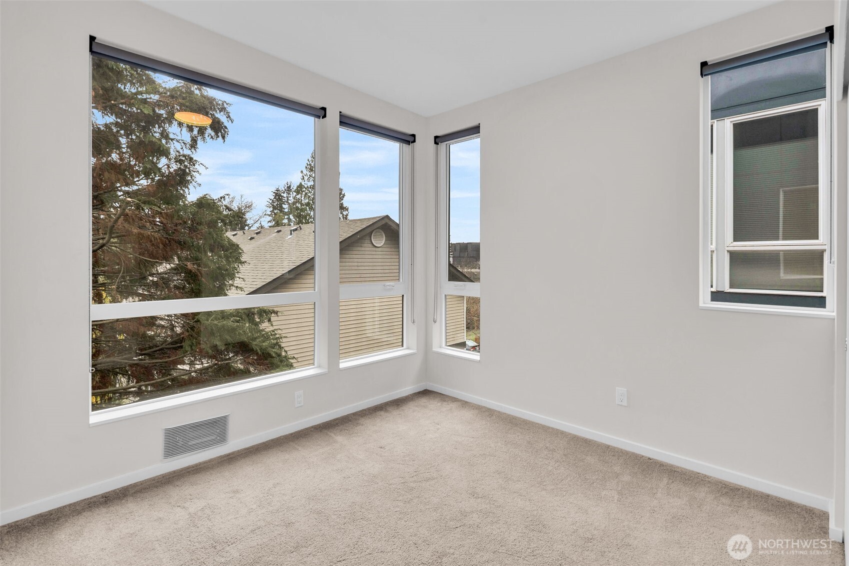 9732 Woodlawn Avenue N Unit: A