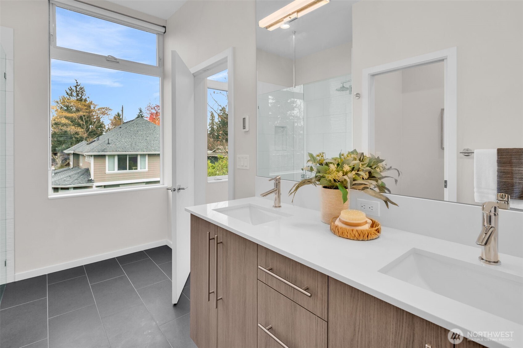 9732 Woodlawn Avenue N Unit: A