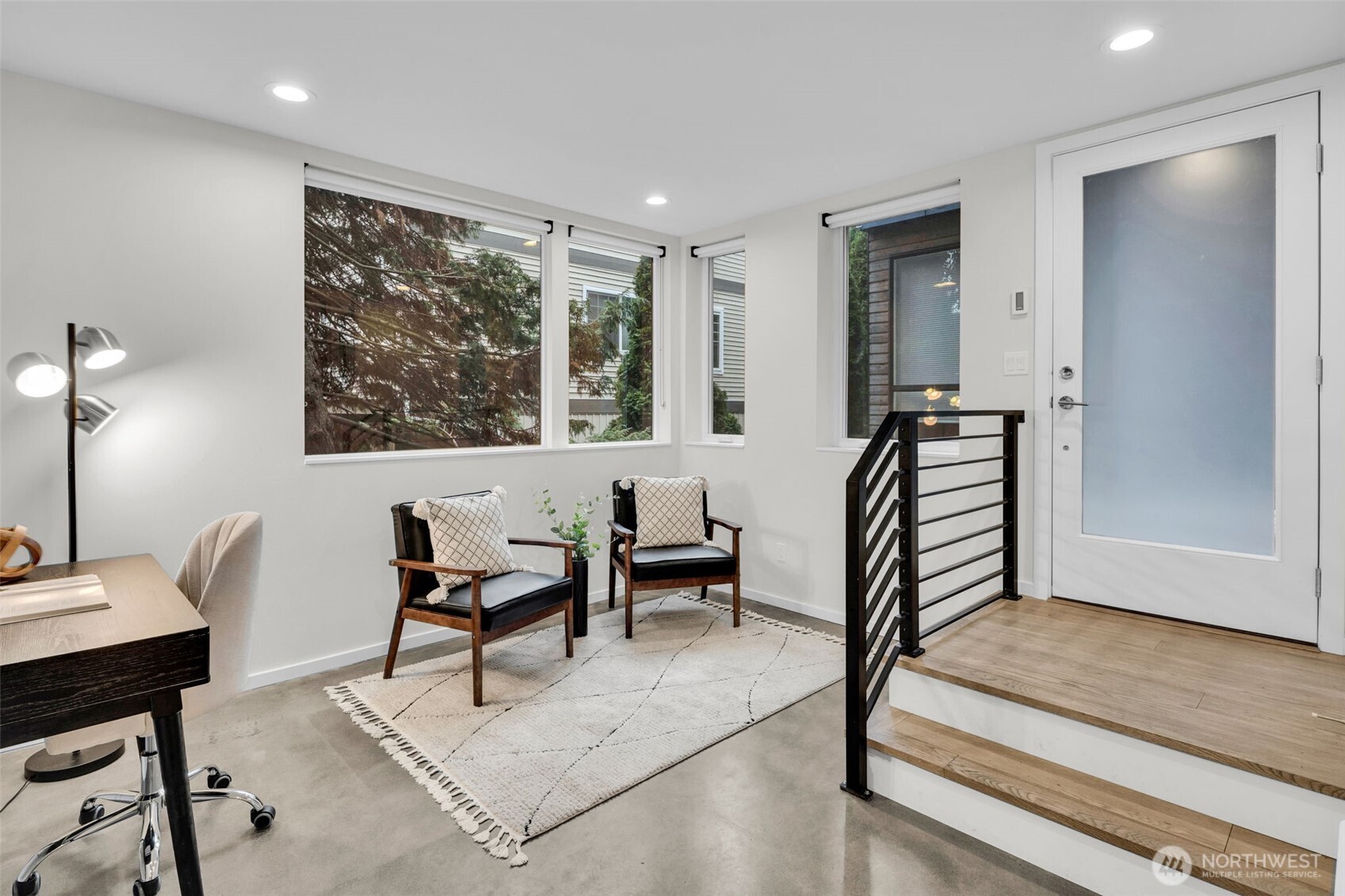 9732 Woodlawn Avenue N Unit: A