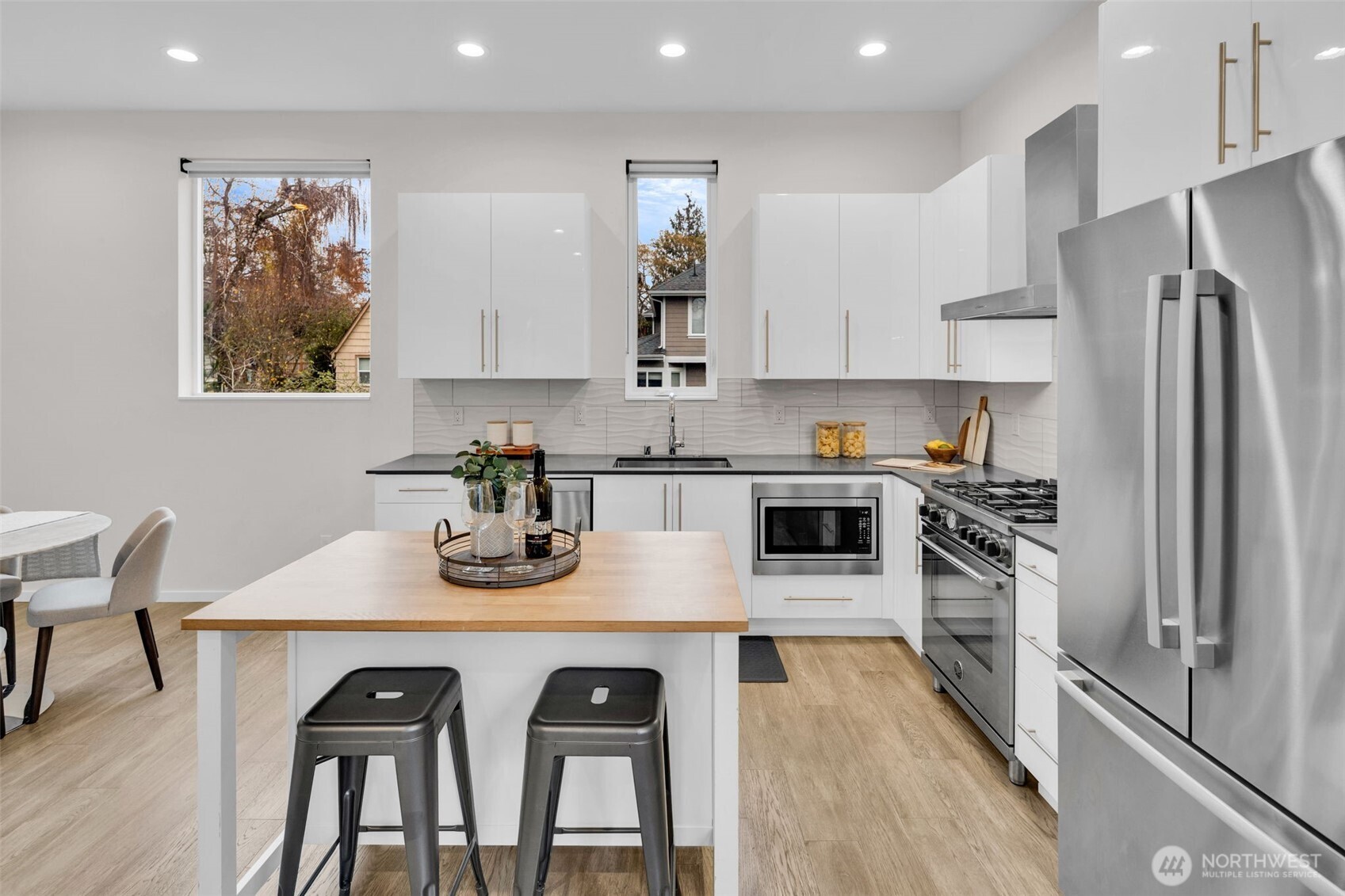 9732 Woodlawn Avenue N Unit: A