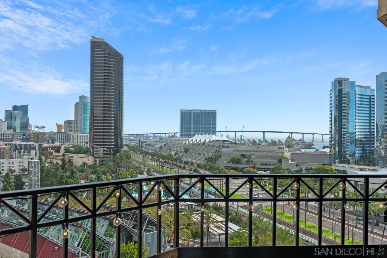 500 W Harbor Dr. Unit 1315