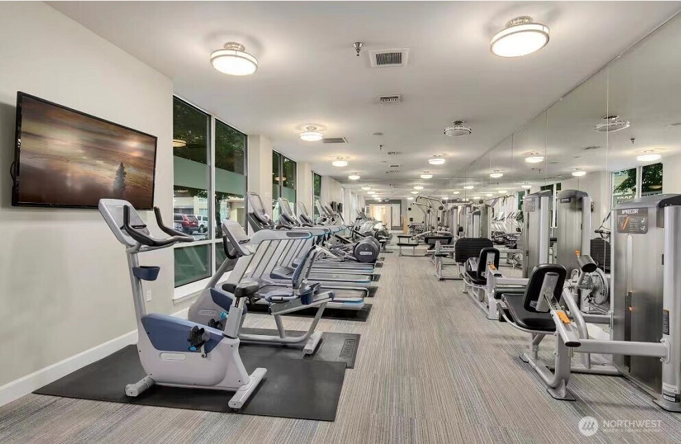 2424 S 41st Street Unit: B526