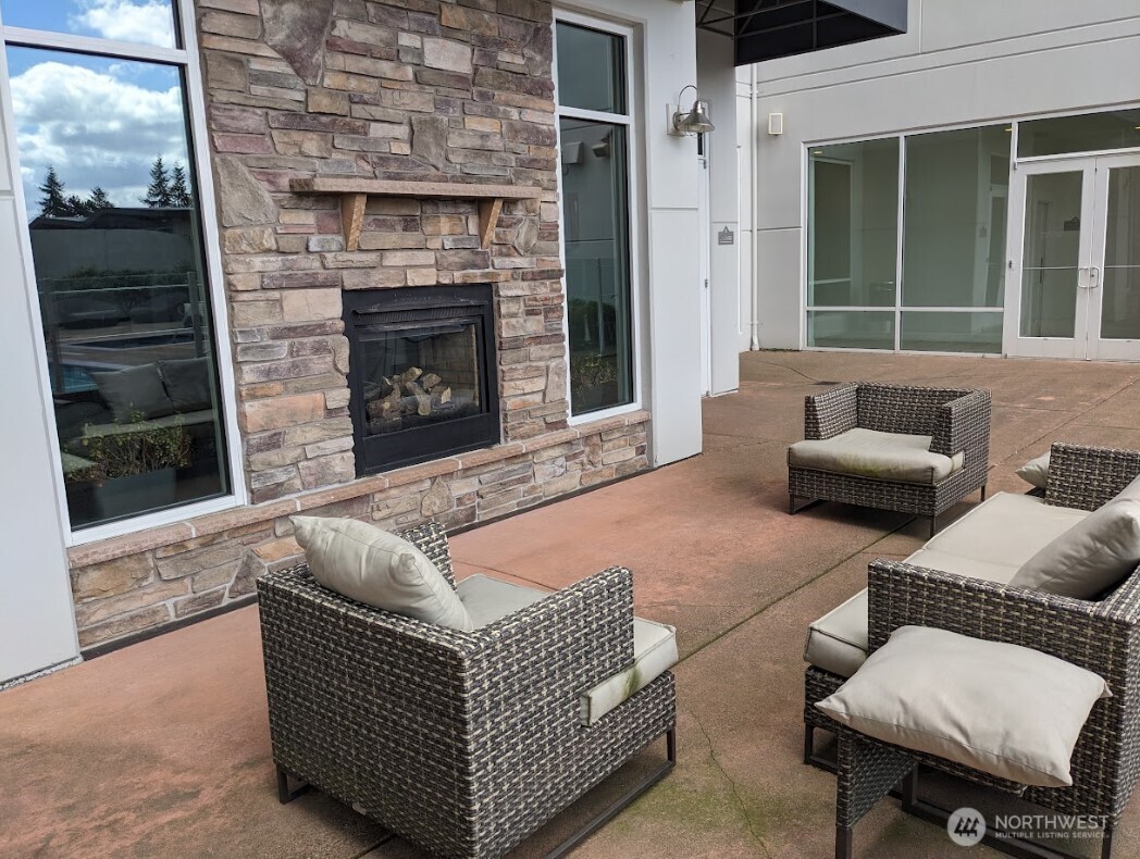 2424 S 41st Street Unit: B526
