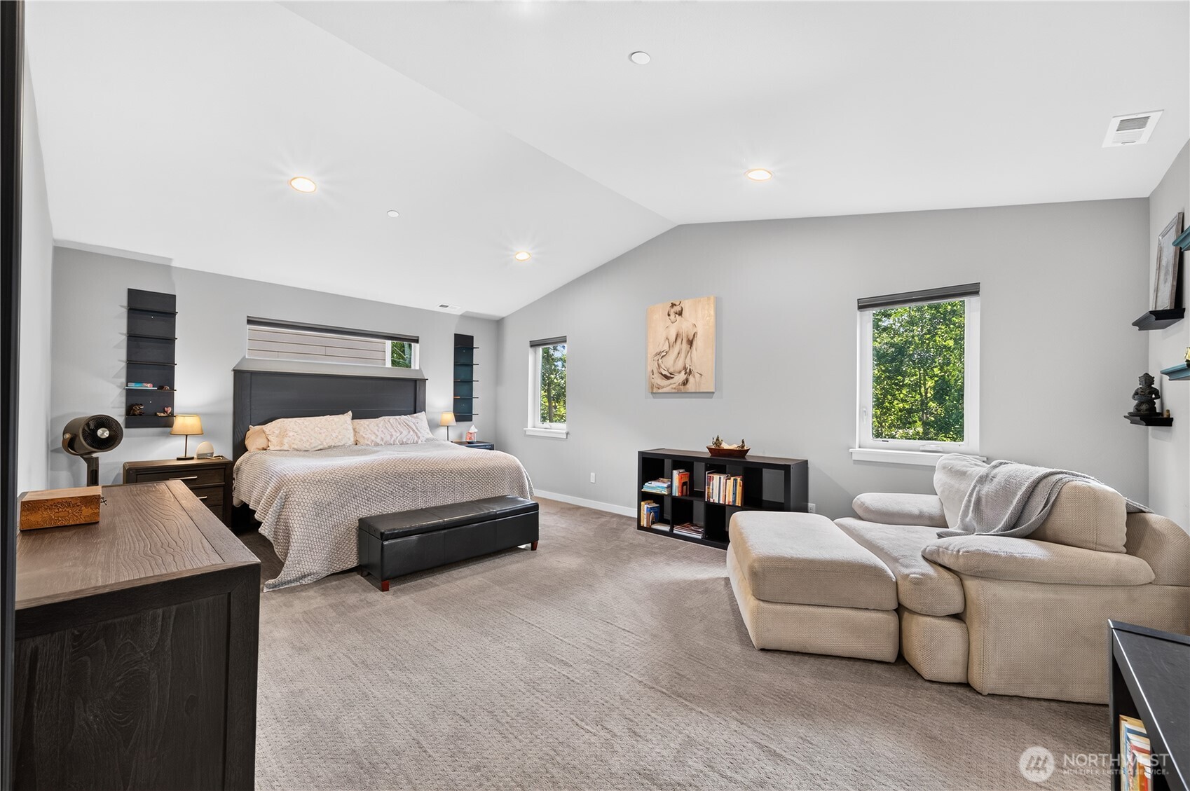 4404 Forest Drive