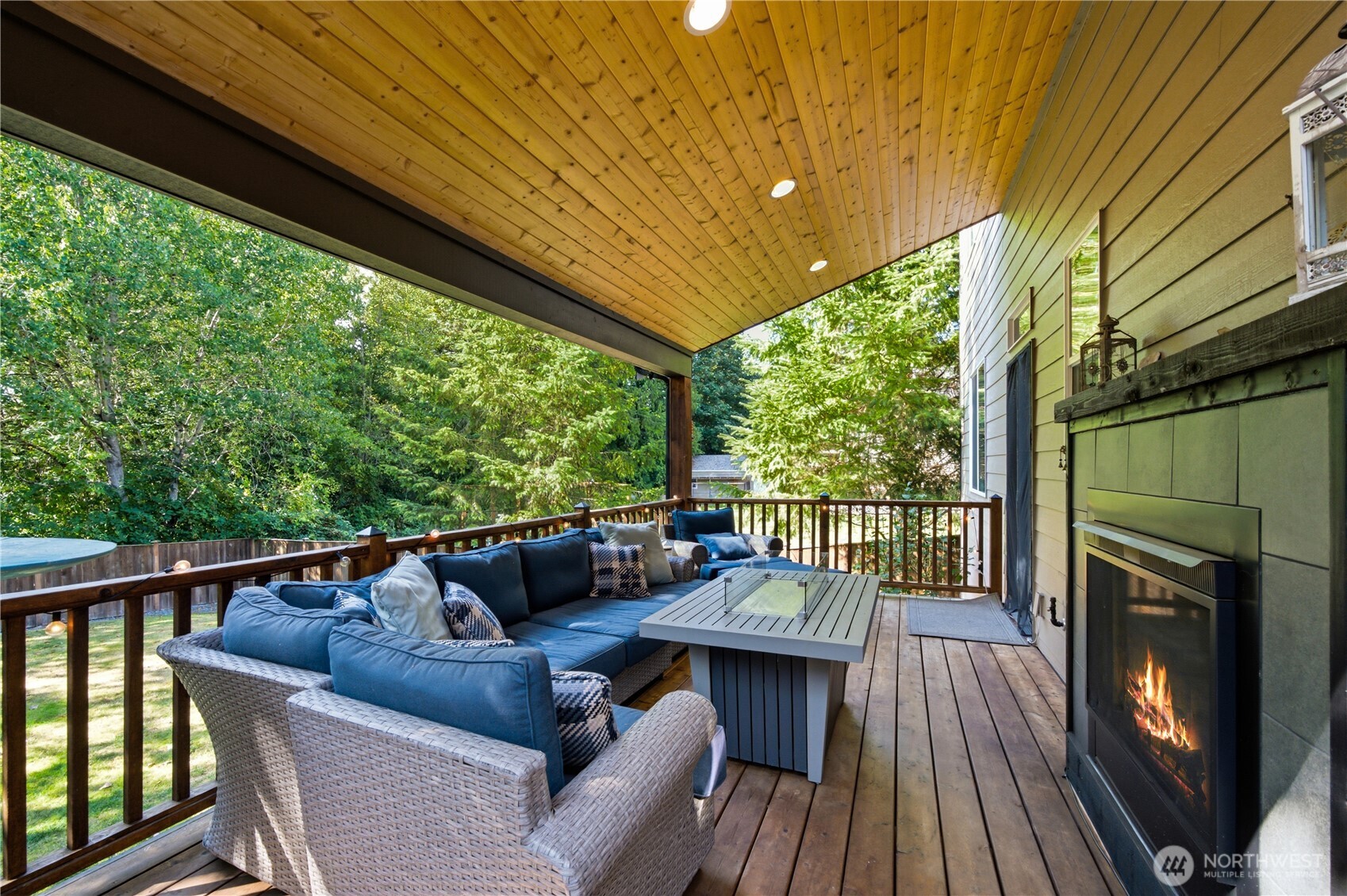 4404 Forest Drive