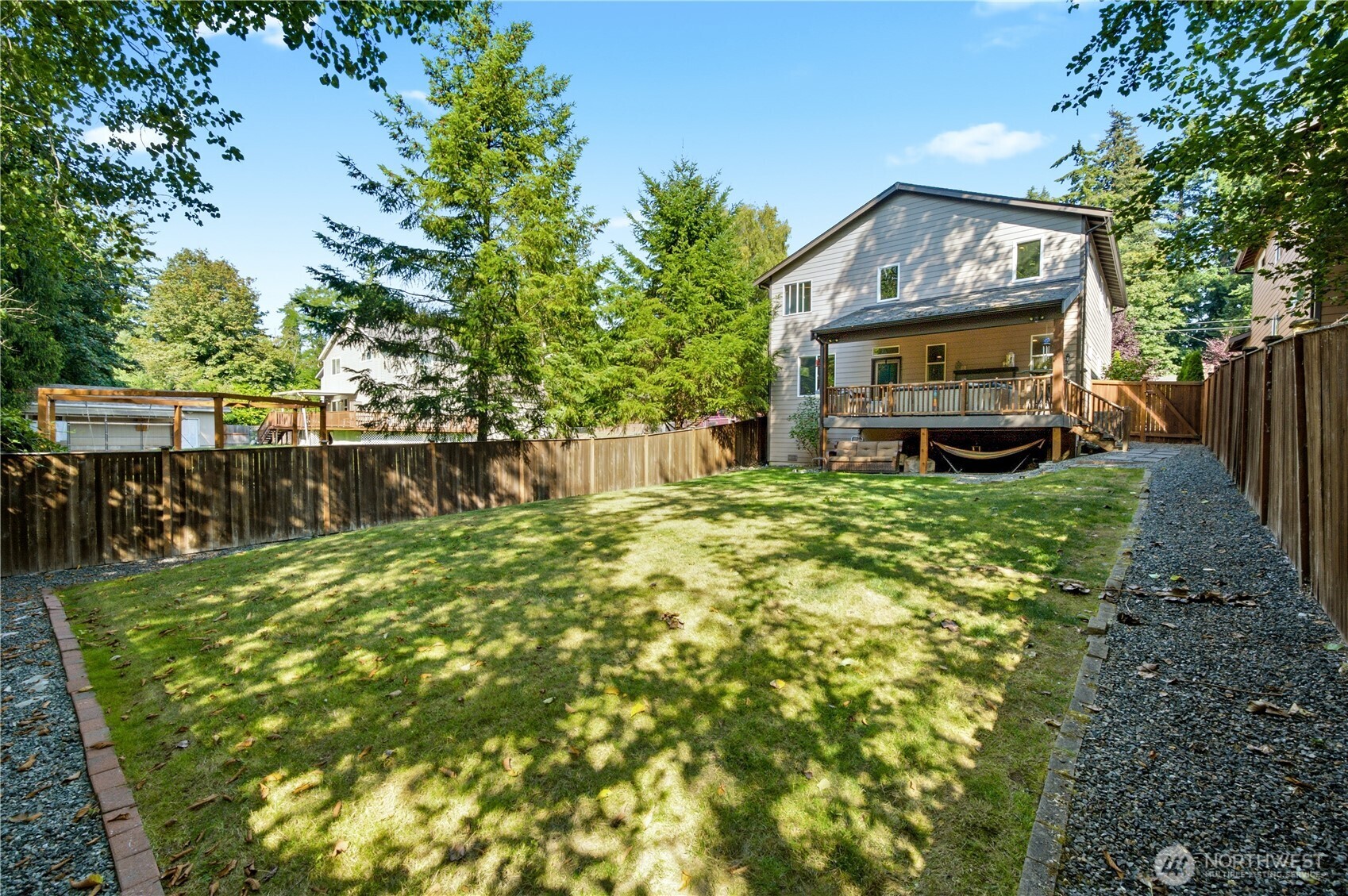 4404 Forest Drive