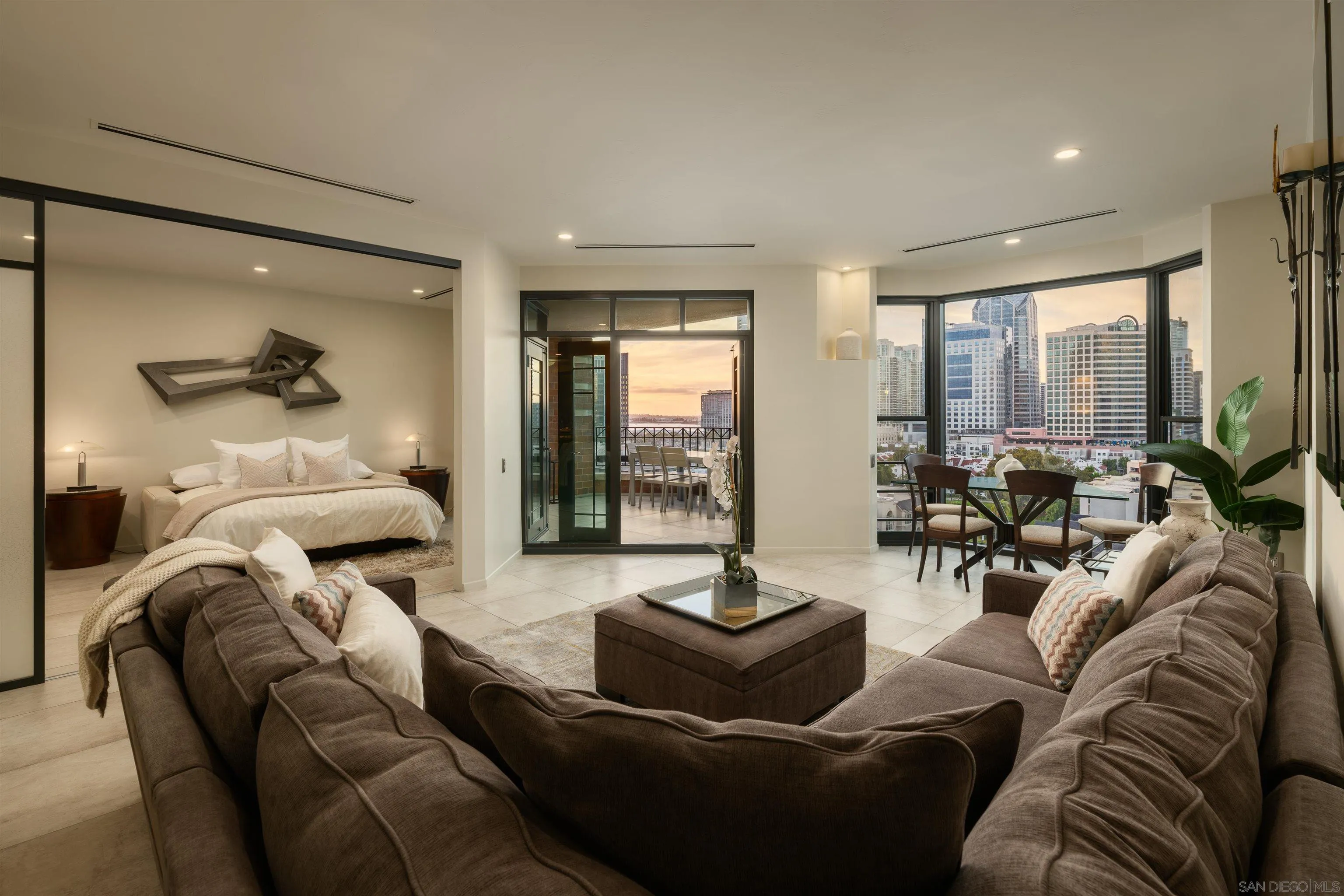 500 W Harbor Dr Unit 1303
