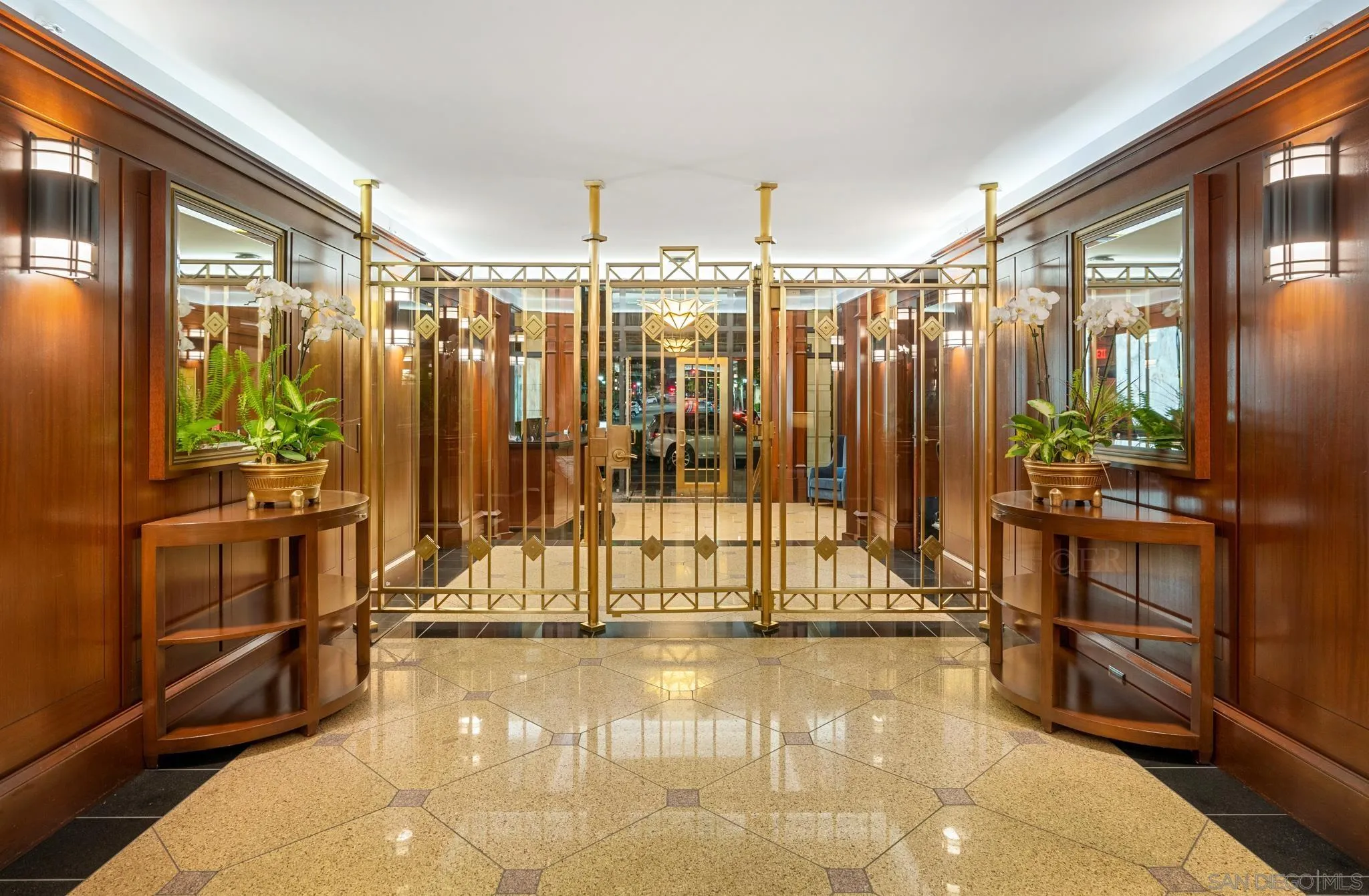 500 W Harbor Dr Unit 1303