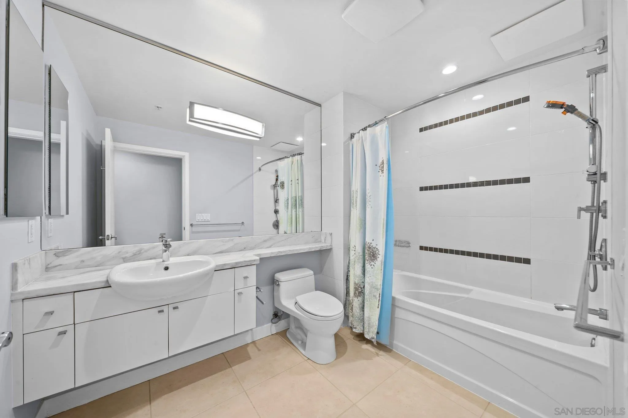 1441 9th Ave Unit 102