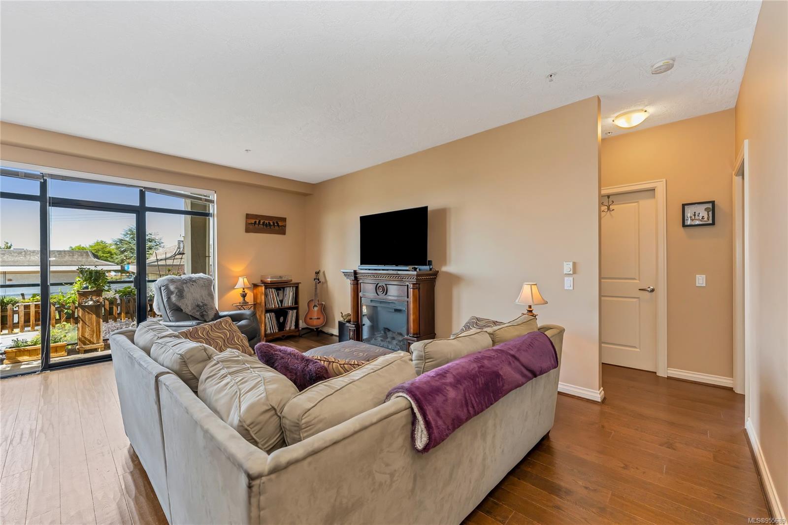 820 Short St # 310