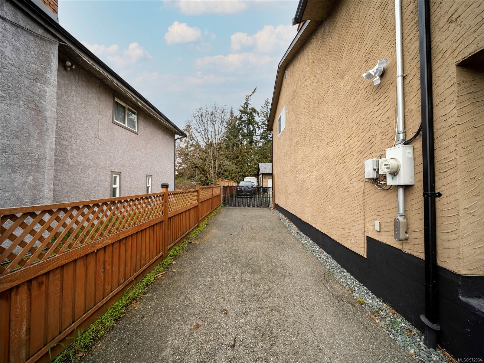 2748 Scafe Rd